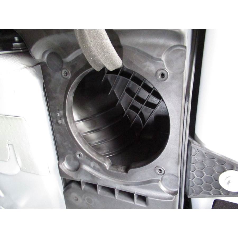 2019 Ford EcoSport Far-rear side speaker removed
