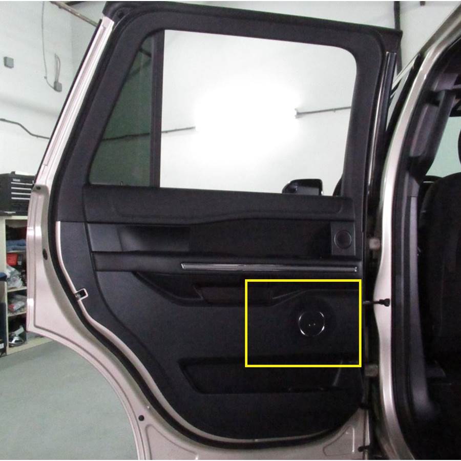 2018 Ford Expedition Rear door woofer location