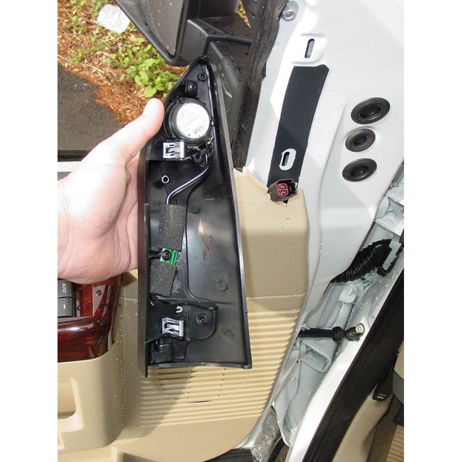 2017 Ford F-550 Platinum Front door tweeter
