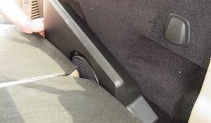 2019 Ford F-450 King Ranch Factory subwoofer location