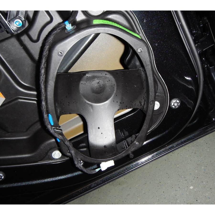 2019 Jeep Cherokee Rear door speaker removed