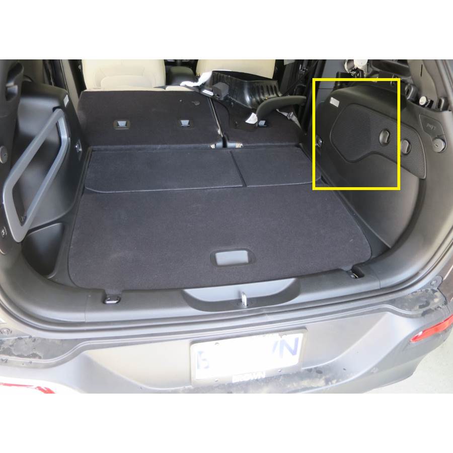 2016 Jeep Cherokee Far-rear side speaker location