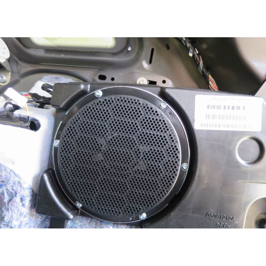 2016 Jeep Cherokee Far-rear side speaker