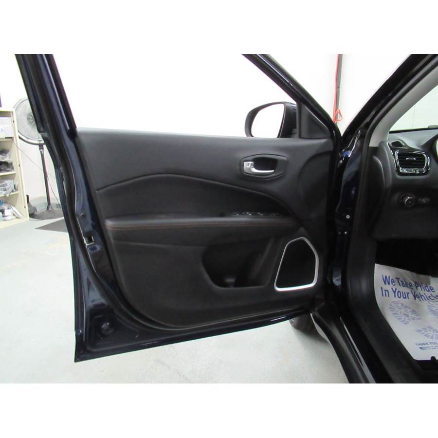 2017 Jeep Compass Front door speaker location