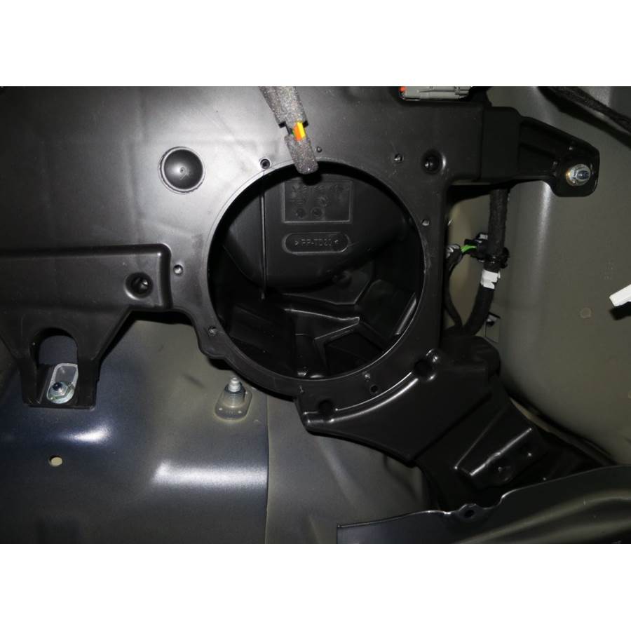 2018 Jeep Renegade Far-rear side speaker removed
