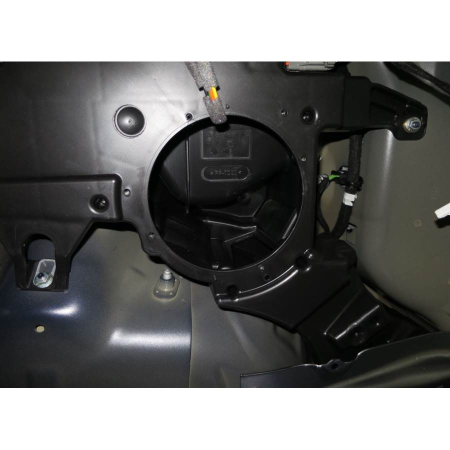2022 Jeep Renegade Far-rear side speaker removed