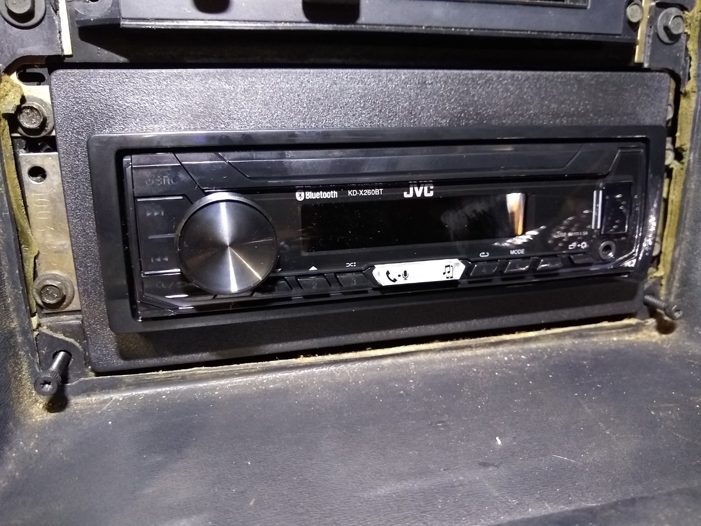Customer Reviews JVC KDX260BT Digital media receiver at Crutchfield