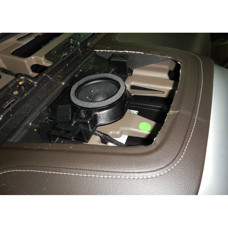 2022 Chevrolet Colorado Center dash speaker