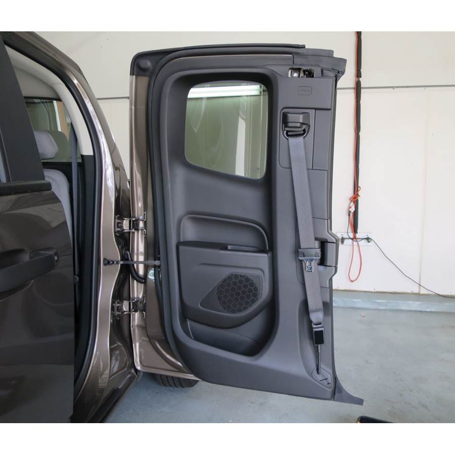 2017 GMC Canyon Rear door speaker location