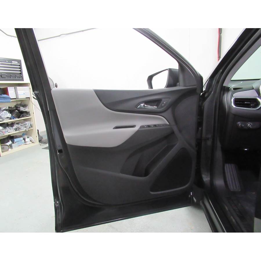 2018 Chevrolet Equinox Front door speaker location