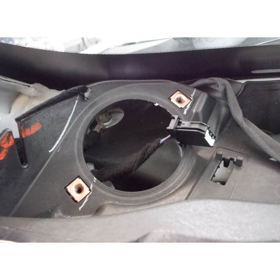 2018 Chevrolet Silverado 2500/3500 Dash speaker removed