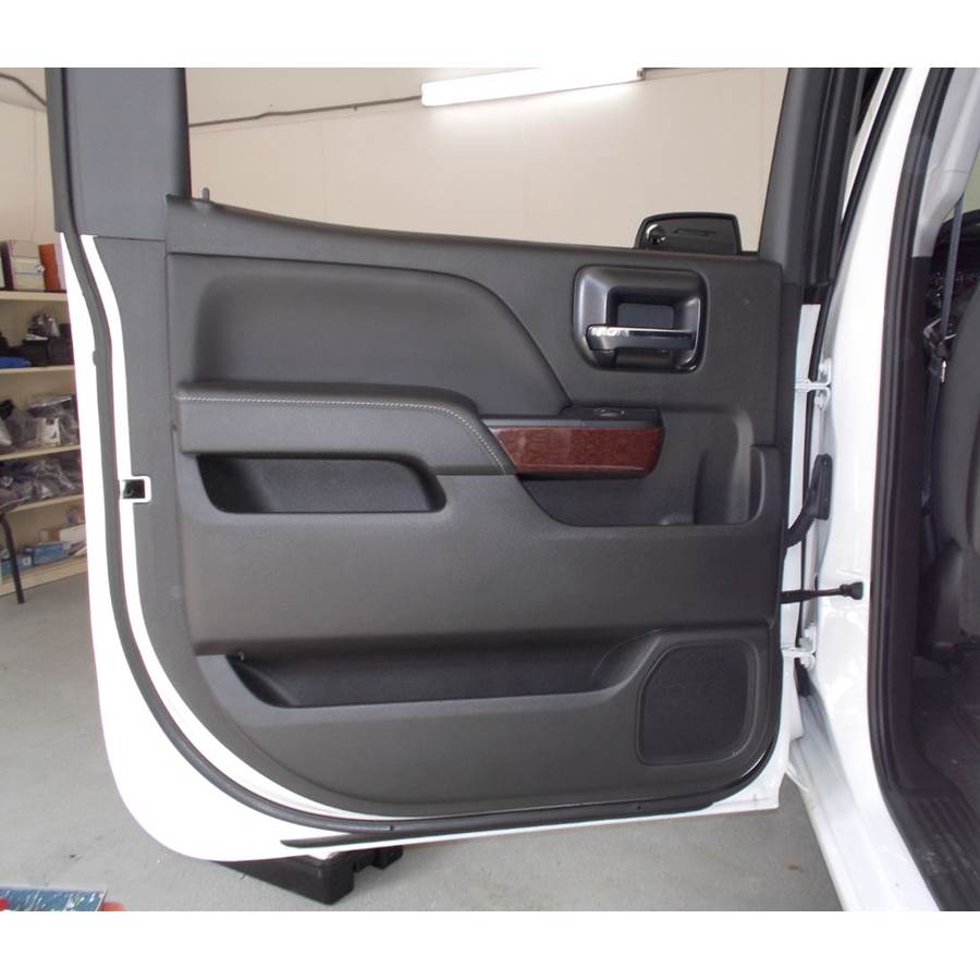 2014 Chevrolet Silverado 1500 Rear door speaker location