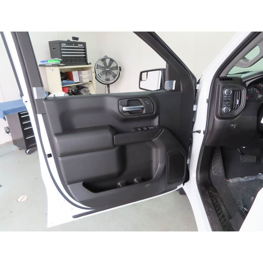 2019 Chevrolet Silverado 1500 Front door speaker location