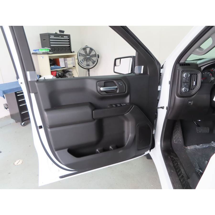 2020 Chevrolet Silverado 1500 Front door speaker location