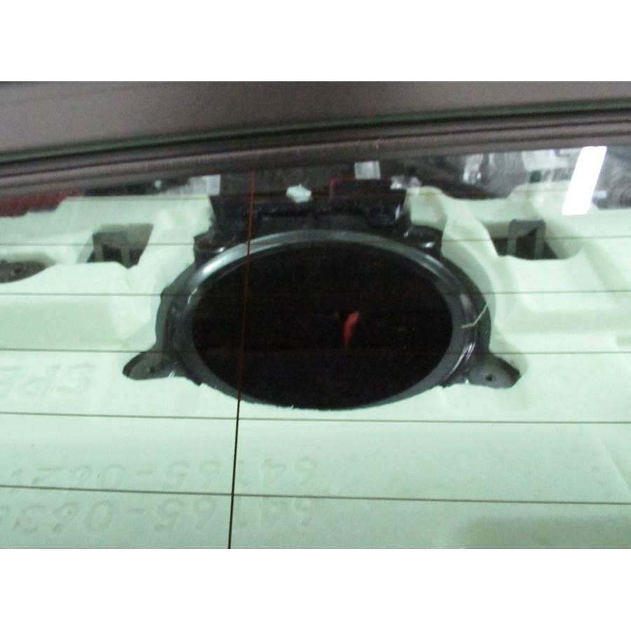 2022 Toyota Camry Hybrid Rear deck center speaker removed