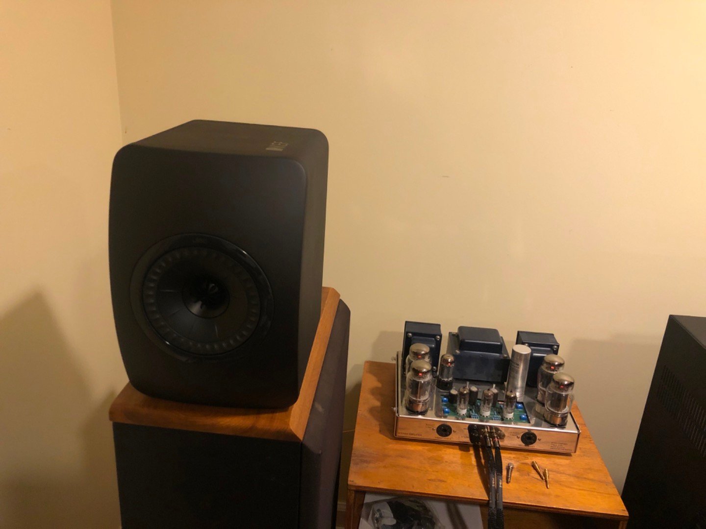 Customer Reviews: KEF LS50 (Black Edition) Bookshelf speakers at