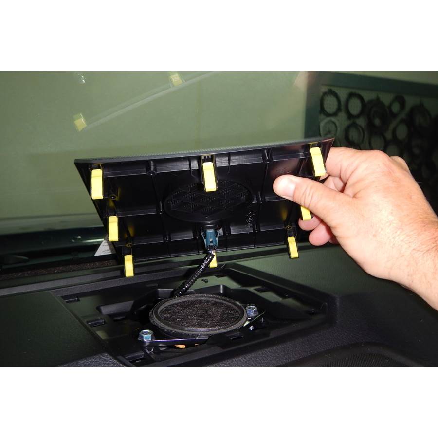 2019 Toyota Tundra Center dash speaker