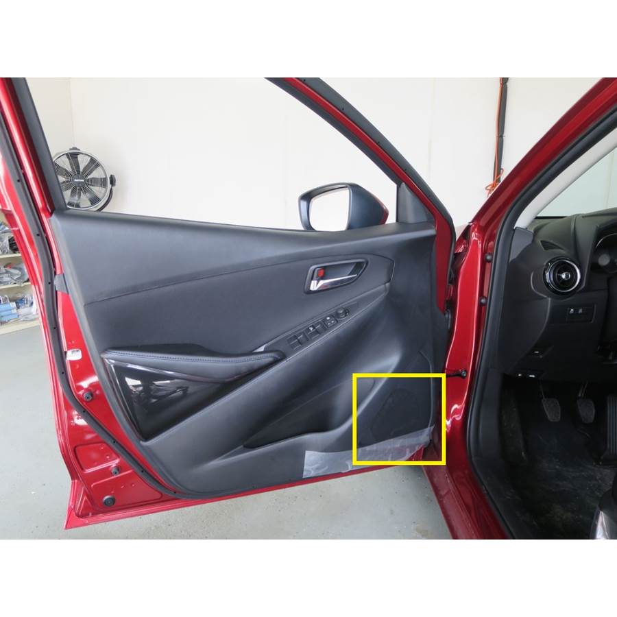 2020 Toyota Yaris Front door speaker location