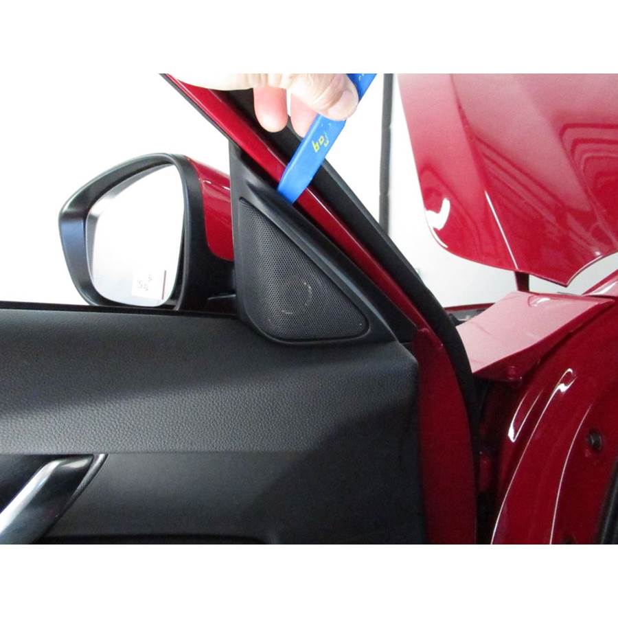 2019 Honda Accord EX Front door tweeter location