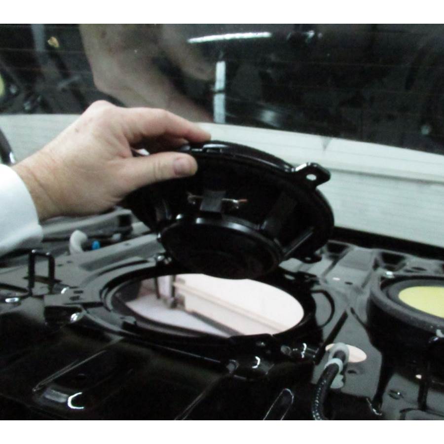 2019 Honda Accord Touring Rear deck center speaker removed