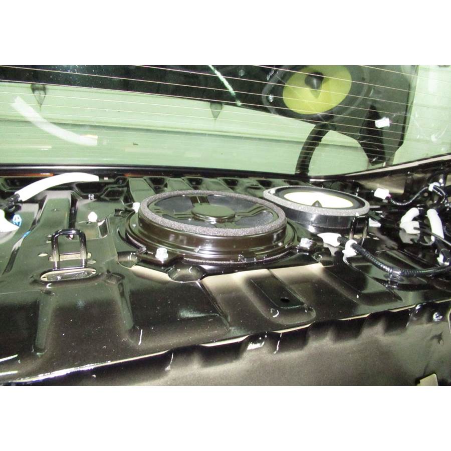 2021 Honda Accord Hybrid Rear deck center speaker location