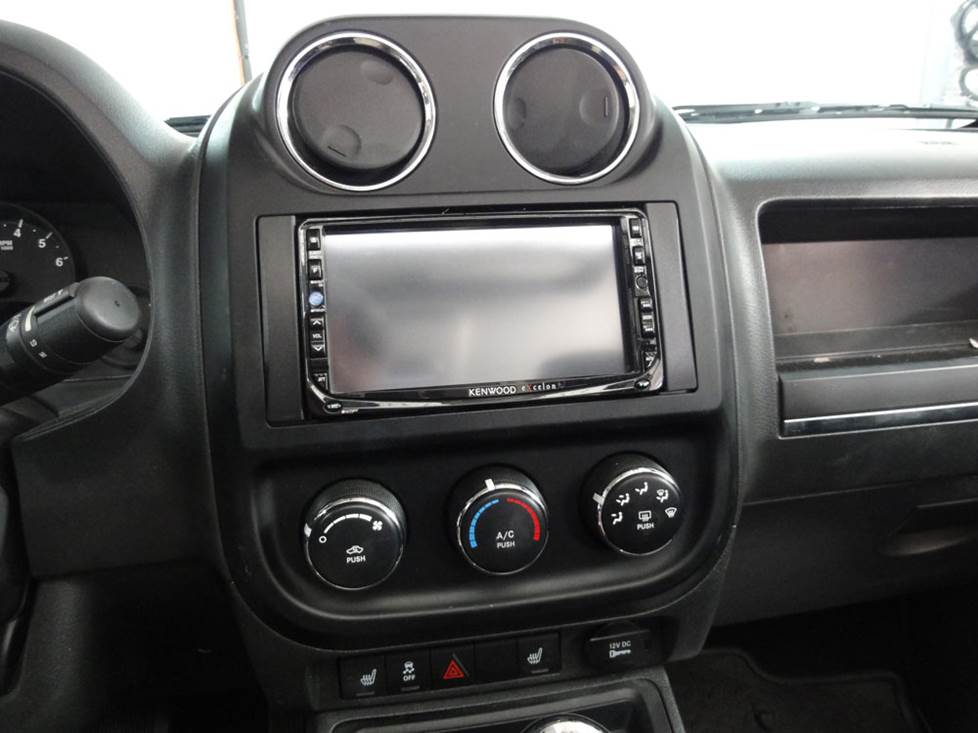 jeep compass patriot new radio