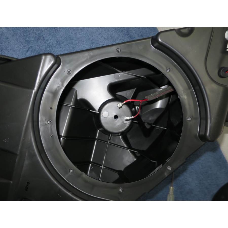 2021 Honda Civic Far-rear side speaker removed