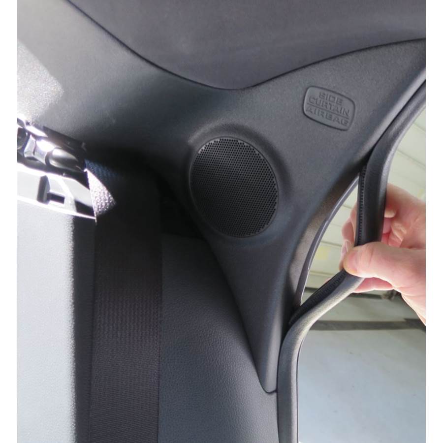 2021 Honda Civic Rear pillar speaker location