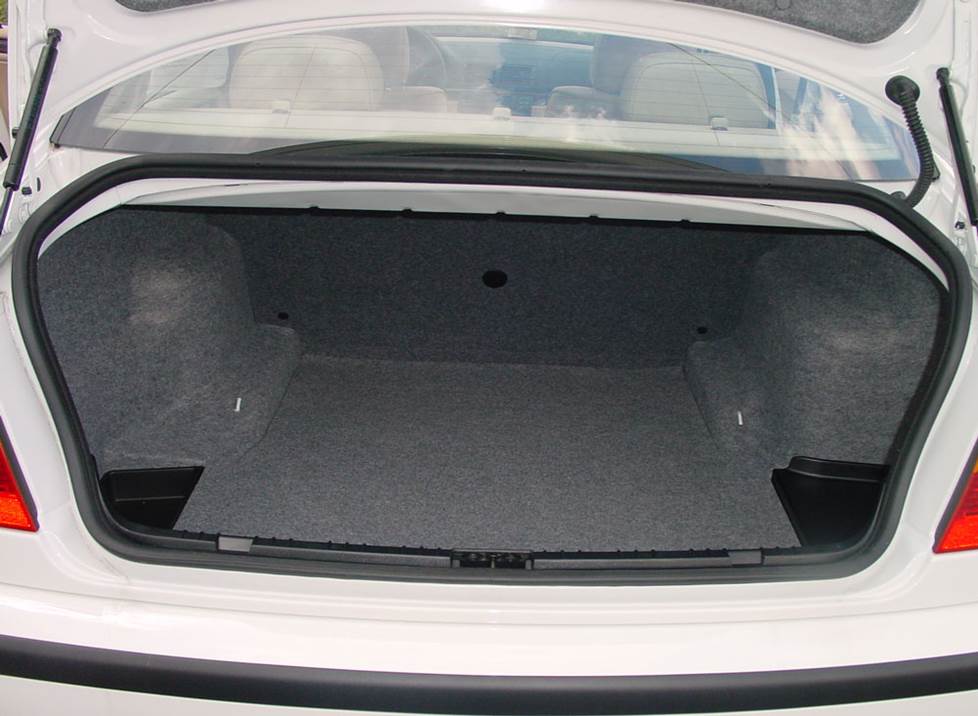 BMW 3 series trunk