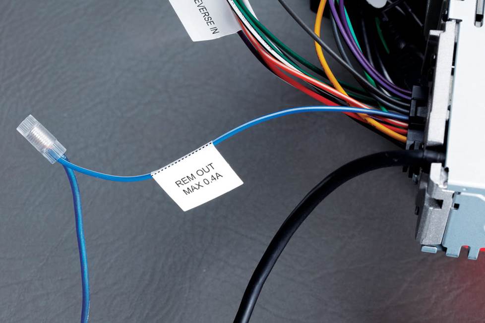 Wiring Diagram For Car Stereo To Amp from images.crutchfieldonline.com