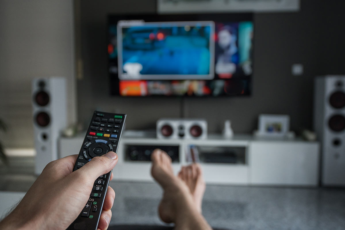 How to watch sale netflix on regular tv