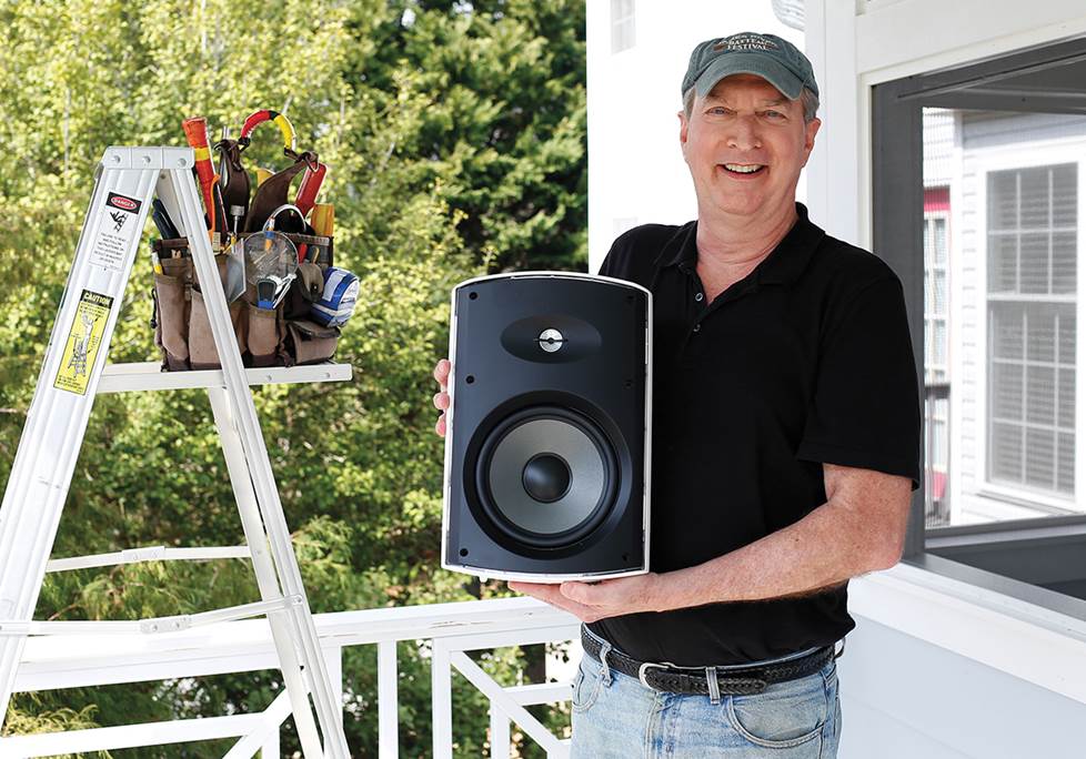 Norm holding outdoor speaker