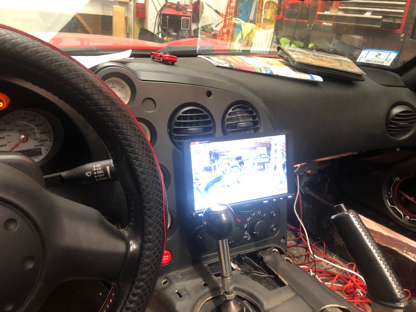 Classic Mini Wood Dash + Sony XAV AX8000/AX8050D : r/classicminis