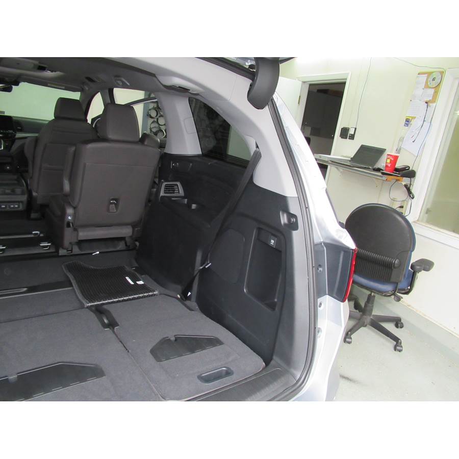 2018 Honda Odyssey Factory subwoofer location