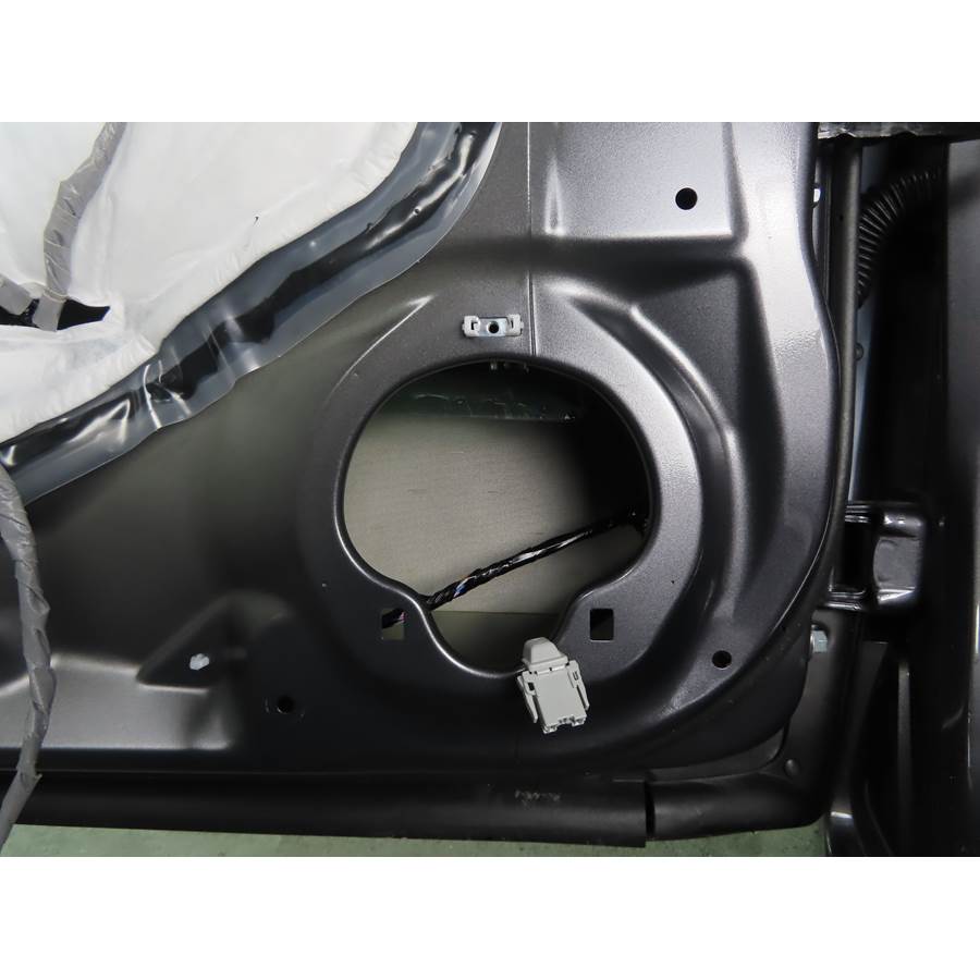 2021 Honda Insight Front door woofer removed