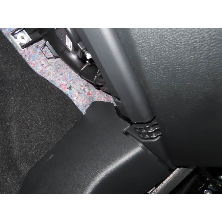 2020 Honda Insight Factory amplifier location