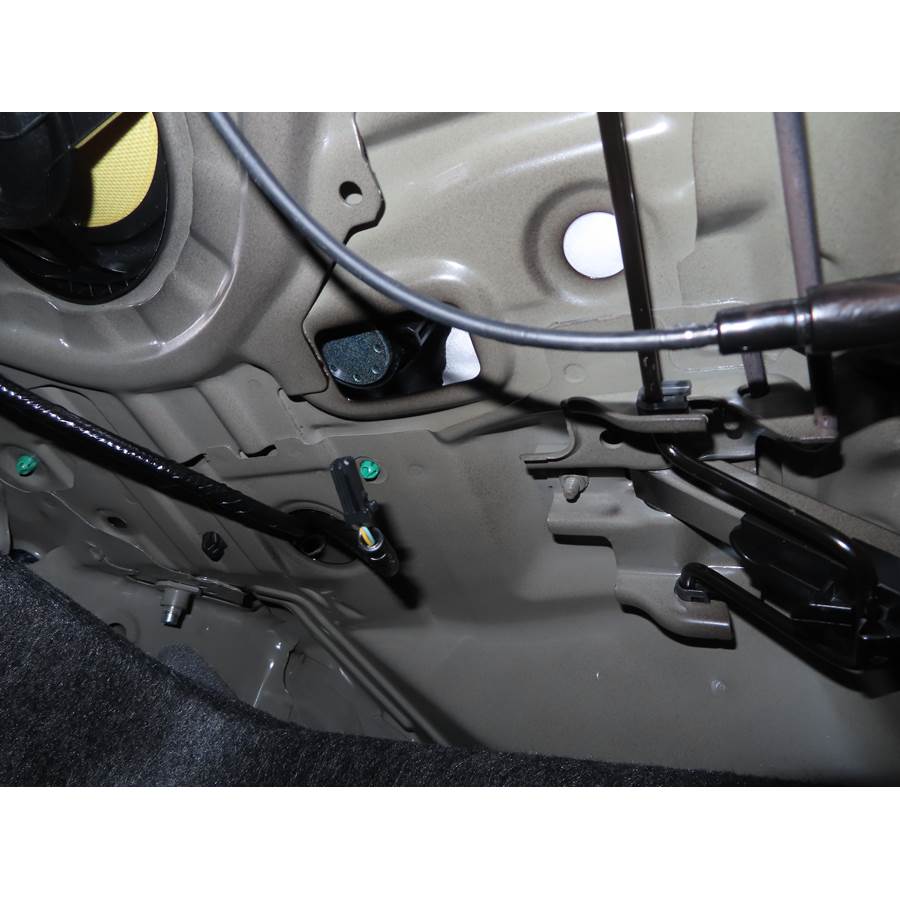 2020 Honda Insight Rear deck tweeter locataion