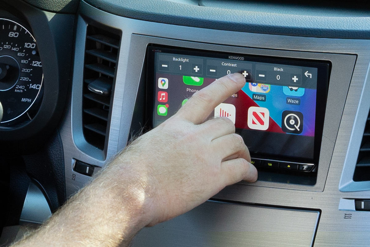 The Advantages of a Touchscreen Stereo in Your Car