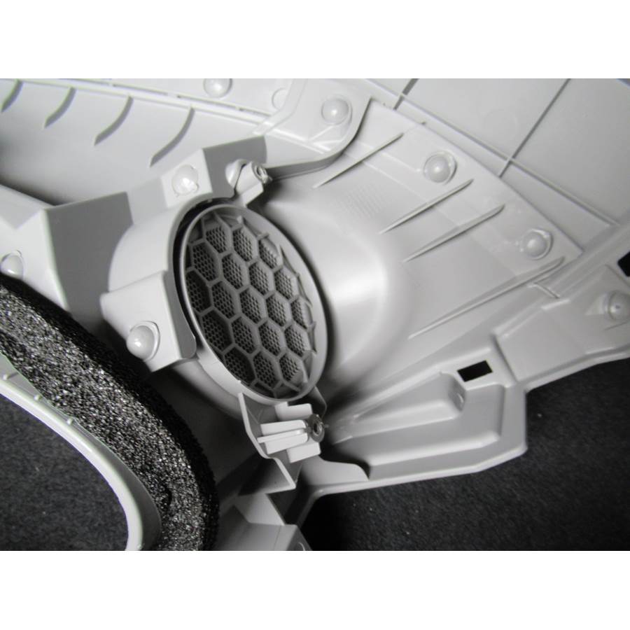 2018 Honda Pilot Rear pillar speaker removed