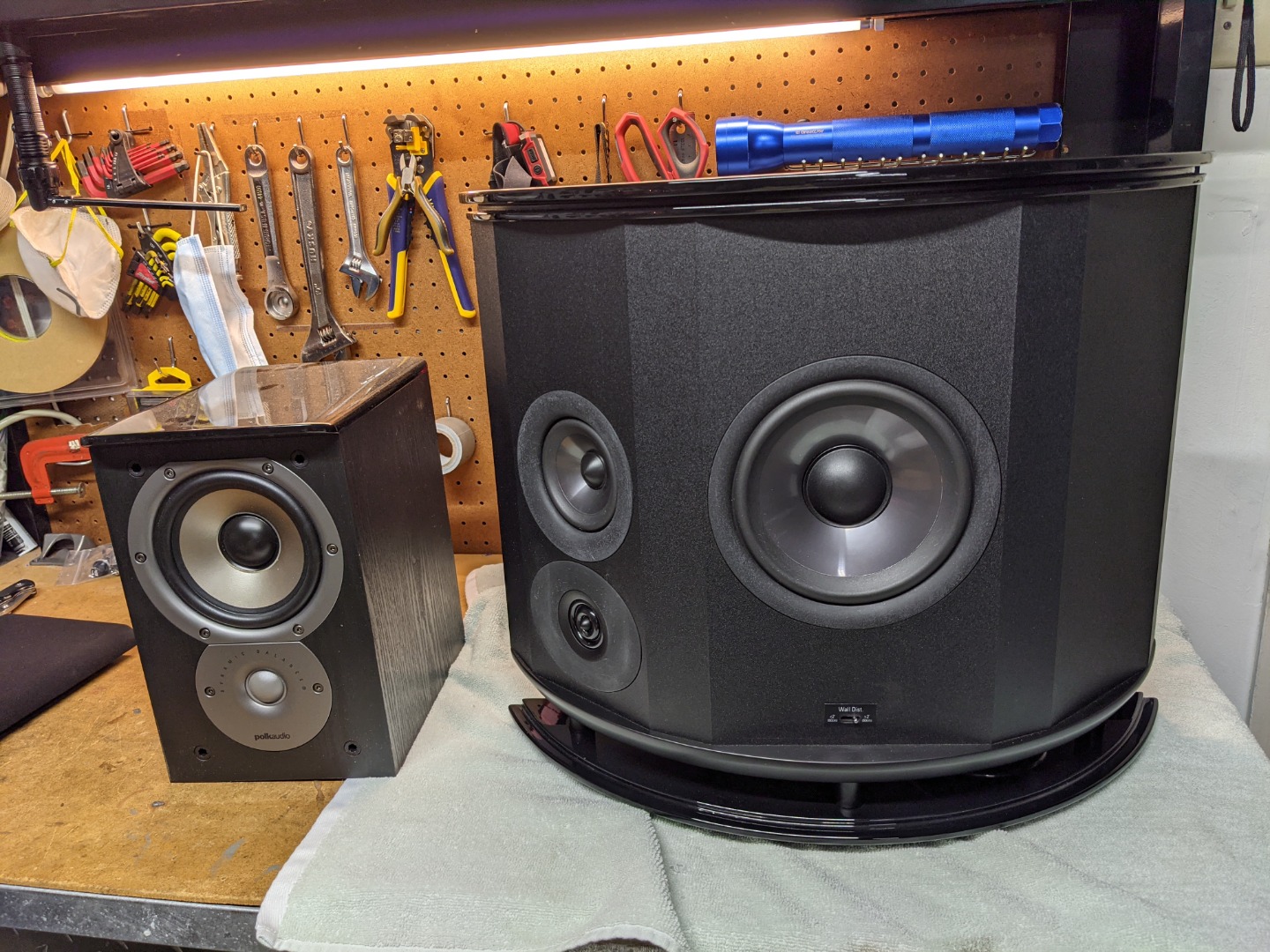 Customer Reviews: Polk Audio LSi M 702 f/x Surround speakers at