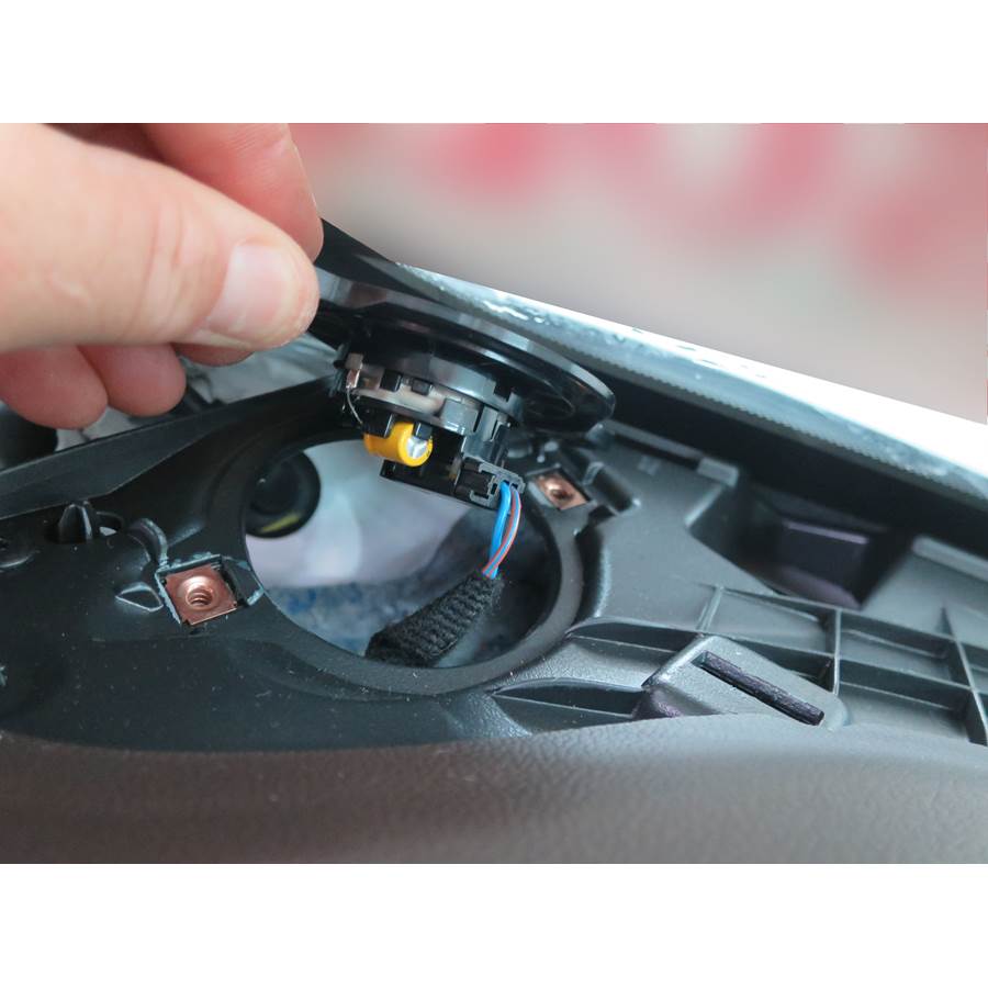 2018 GMC Acadia Dash speaker removed
