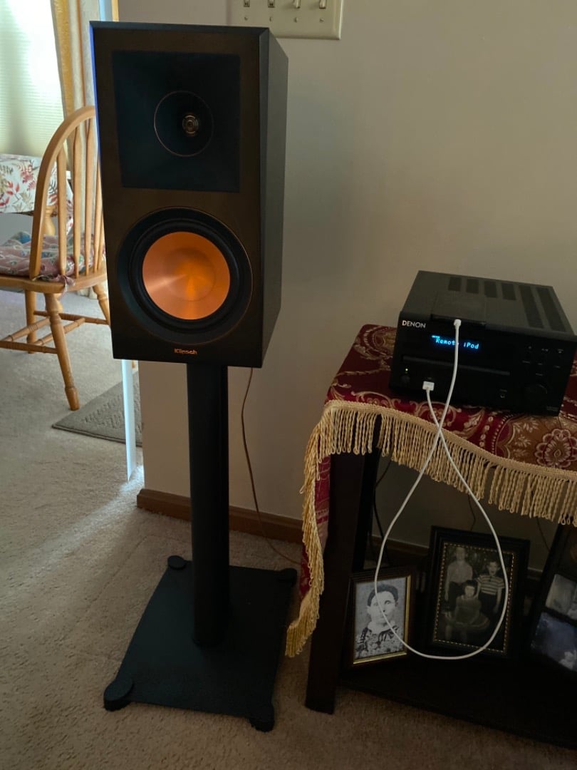 Sanus SF26 Speaker Stands 