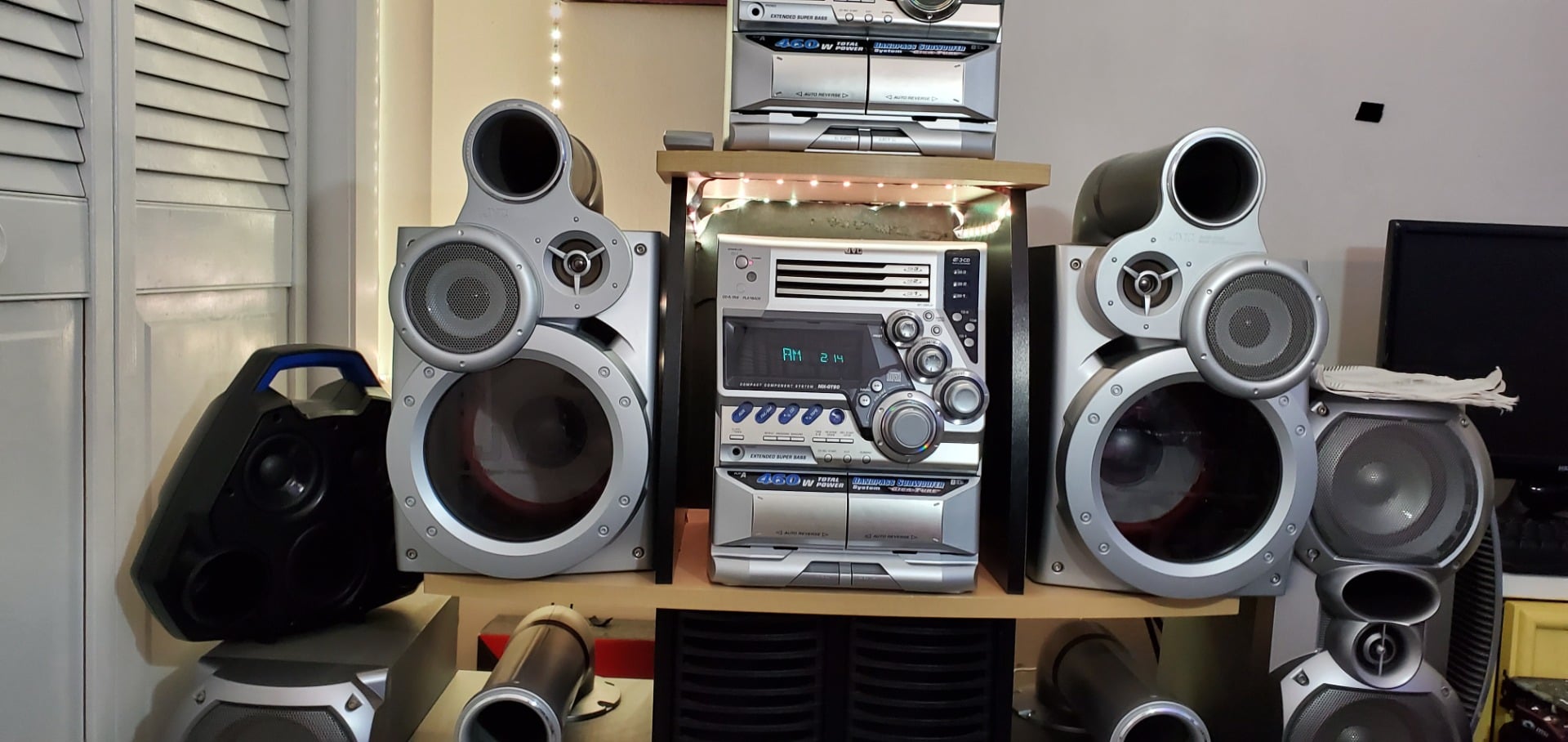 Customer Reviews: JVC MX-GT90 GigaTube system with 3-CD changer at