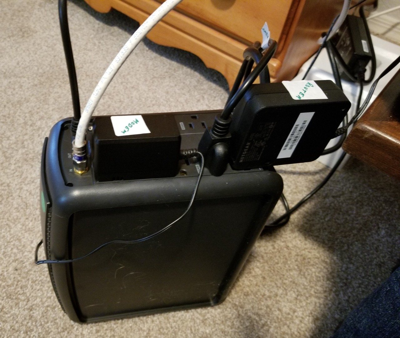 Customer Reviews Panamax MB850 Uninterruptible power supply (UPS