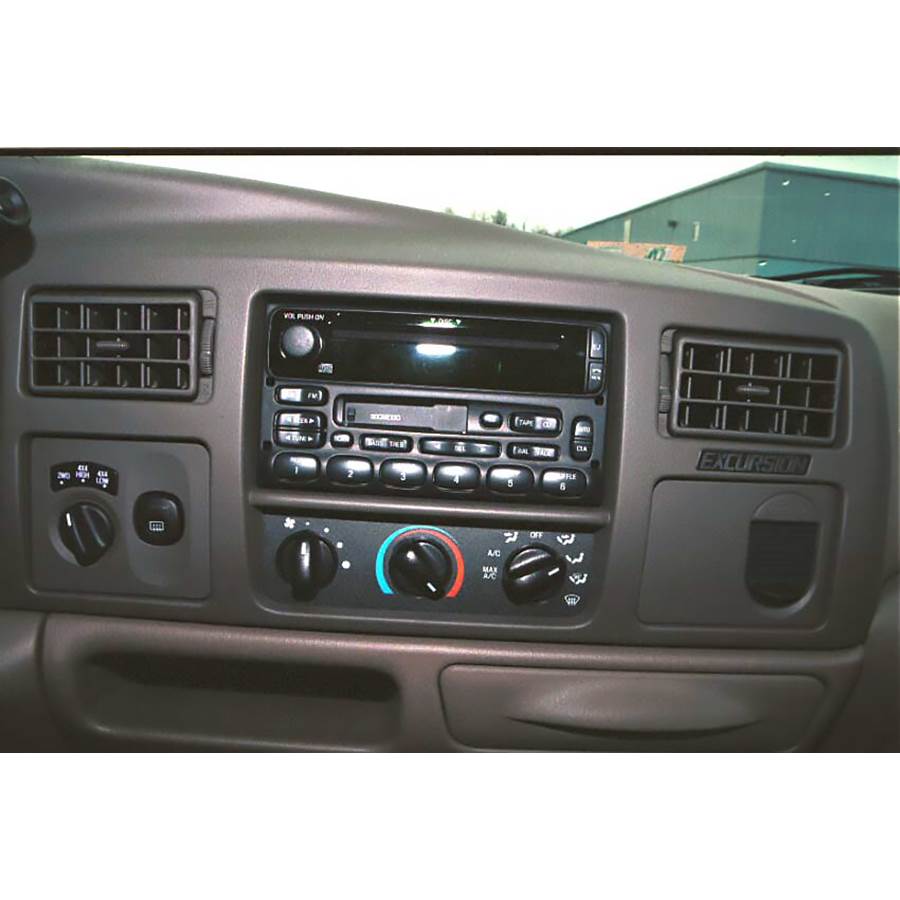 2000 Ford Excursion Factory Radio