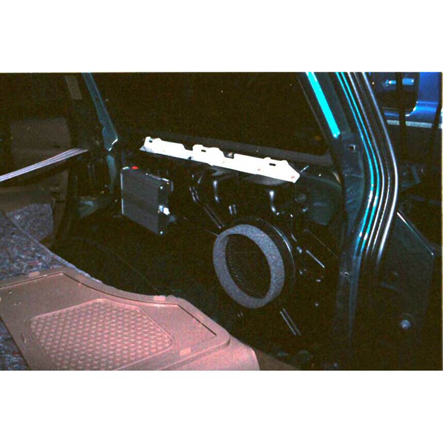 2000 Ford Explorer Far-rear side speaker location