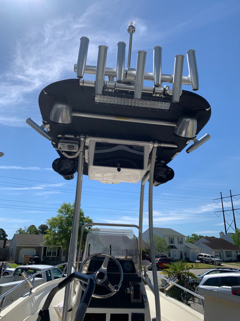 Bazooka MT8100B Marine Tubbie Single Ended 8 Tower Speakers, Black, Set of 1 by Bazooka