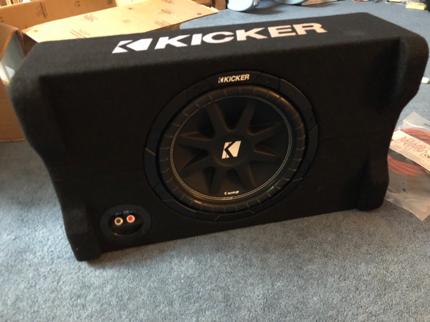 kicker 48cdf104