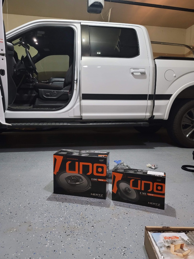 Customer Reviews: Hertz X 165 Uno Series 6-1/2 2-way car speakers at  Crutchfield