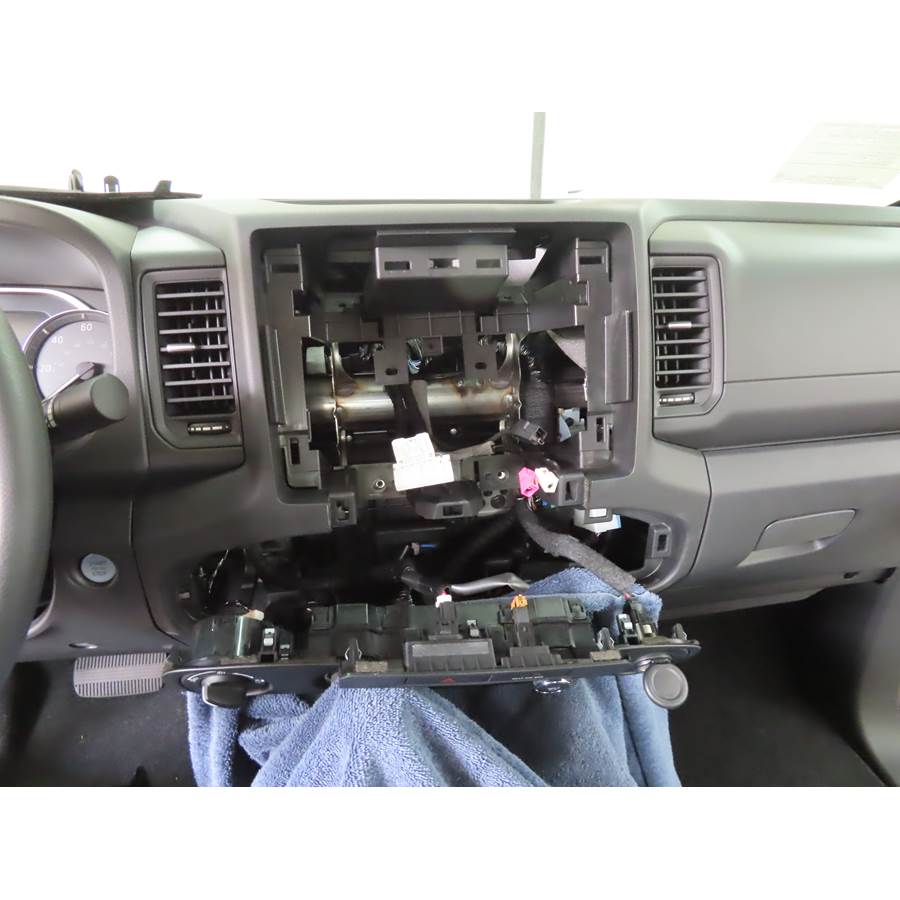 2024 Nissan Frontier Factory radio removed